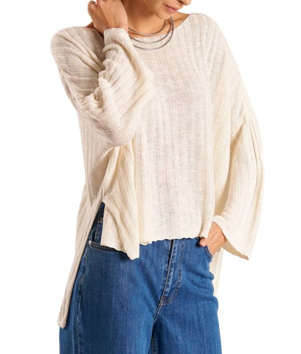 Maglia in misto lino, a costine larghe, collo a barchetta