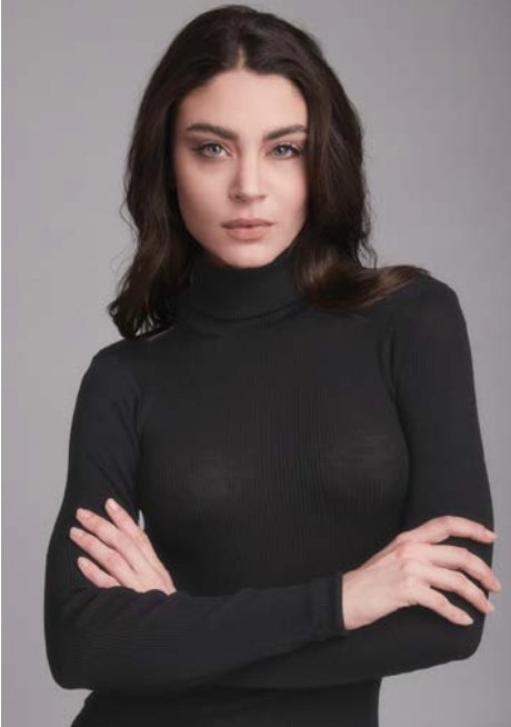 Dolcevita manica lunga a costine in seta e pura lana merinos