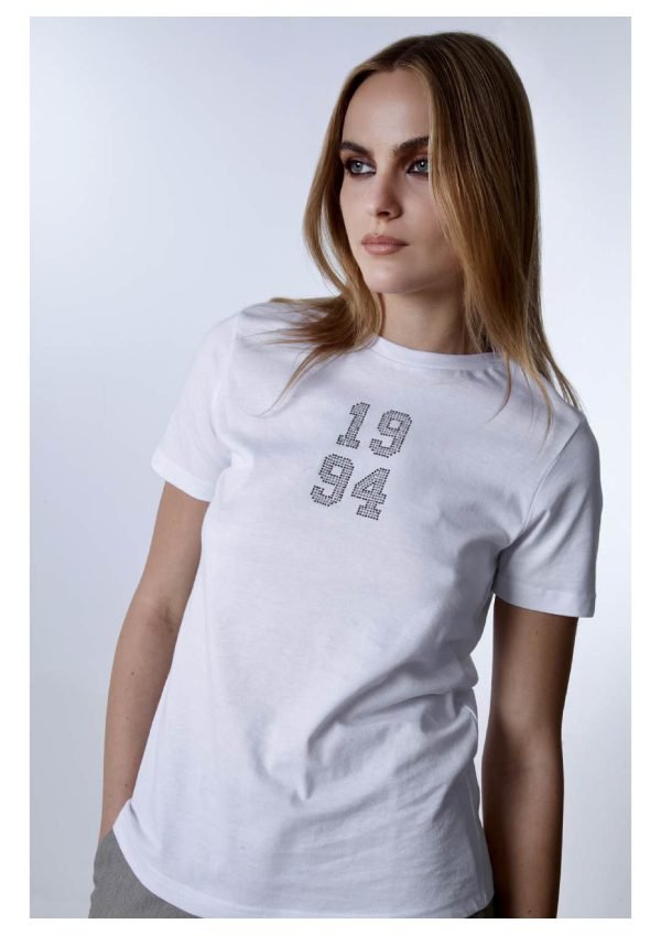 T-shirt bianca in cotone con dettaglio con strass