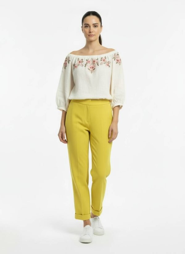 Pantalone taglio a palazzo, reverse sul fondo, elastico in vita, tasche a filo