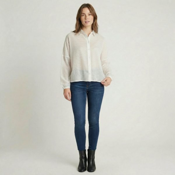 Camicia bianca in  misto cotone e con effetto trasparenza linea over