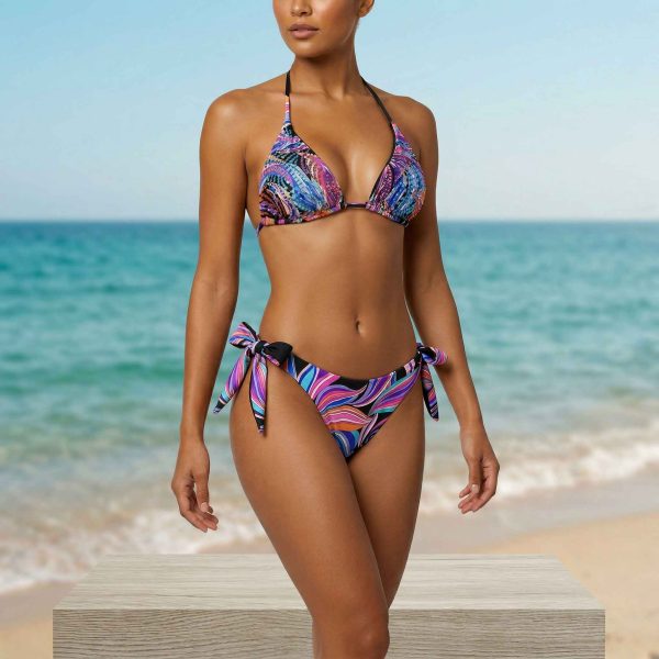 Bikini Beach Brazil, triangolo con coppetta estraibile decorato con strass colorati, slip con fiocco